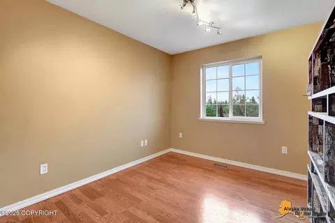 18601 Gibens Cir, Eagle River, AK 99577 photo 22