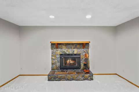 Living - 13331 Windrush Cir, Anchorage, AK 99516 photo 3 of 4