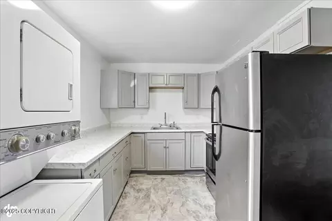 7313 Peck Ave, Anchorage, AK 99504 photo 9