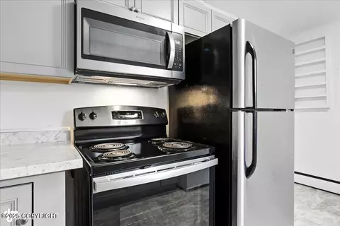 7313 Peck Ave, Anchorage, AK 99504 photo 11