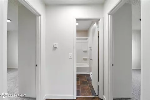 7313 Peck Ave, Anchorage, AK 99504 photo 14