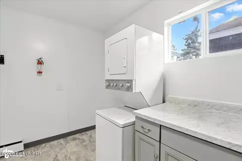 7313 Peck Ave, Anchorage, AK 99504 photo 13