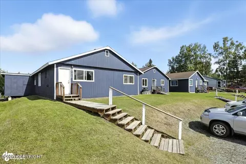 7313 Peck Ave, Anchorage, AK 99504