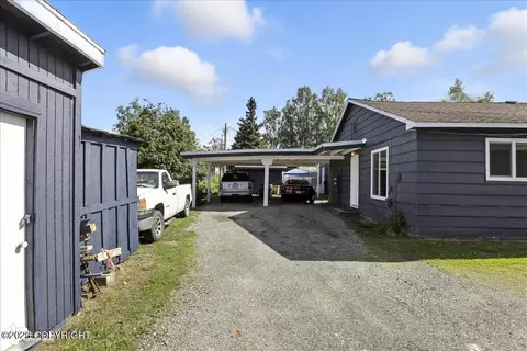 7313 Peck Ave, Anchorage, AK 99504 photo 3