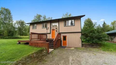 8320 W Wayne Cir # 1, Wasilla, AK 99623