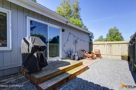 Exterior - 2201 Daybreak Ct, Anchorage, AK 99501 photo 3 of 5