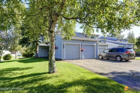 2201 Daybreak Ct, Anchorage, AK 99501