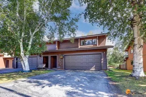 7859 Linda Ln, Anchorage, AK 99518