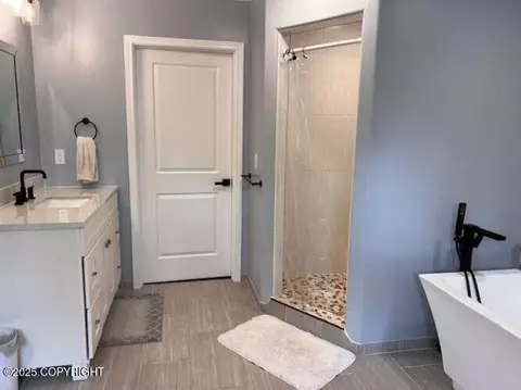 Bath - 1906 E Ridgeview Dr, Wasilla, AK 99654 photo 7 of 9