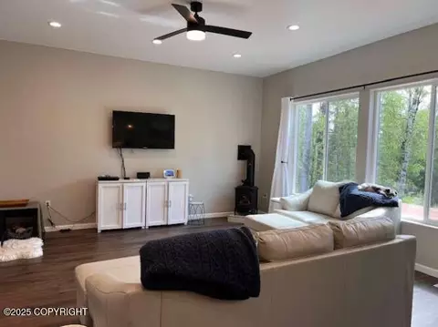 Living - 1906 E Ridgeview Dr, Wasilla, AK 99654 photo 1 of 3