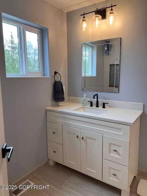 Bath - 1906 E Ridgeview Dr, Wasilla, AK 99654 photo 8 of 9