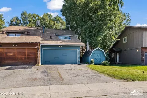 7301 Clairborne Dr, Anchorage, AK 99502 photo 3