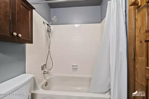 7301 Clairborne Dr, Anchorage, AK 99502 photo 33