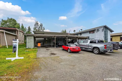 4102 Cope St, Anchorage, AK 99503