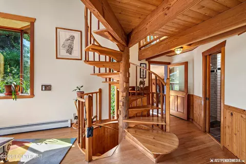 Entry Way - 5515 Wild Mountain Dr, Eagle River, AK 99577 photo 5 of 9