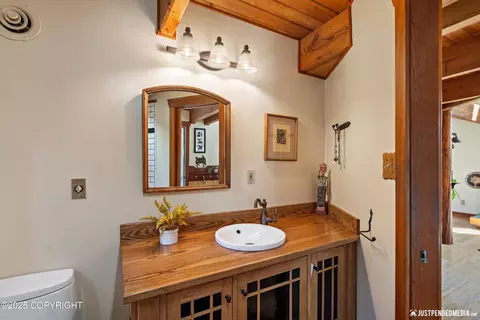 Bath - 5515 Wild Mountain Dr, Eagle River, AK 99577 photo 3 of 6