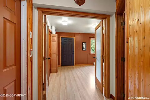 Entry Way - 5515 Wild Mountain Dr, Eagle River, AK 99577 photo 7 of 9