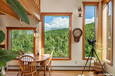 Dining - 5515 Wild Mountain Dr, Eagle River, AK 99577 photo 2 of 2