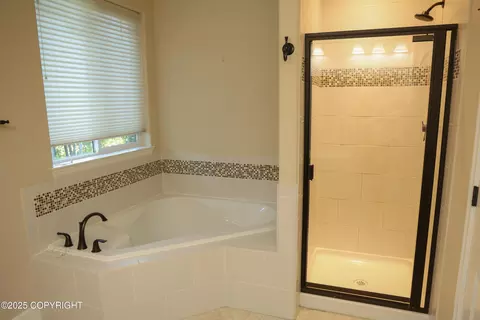 Bath - 18056 Almdale Ave, Eagle River, AK 99577 photo 3 of 5