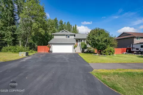 19231 Babrof Dr, Eagle River, AK 99577