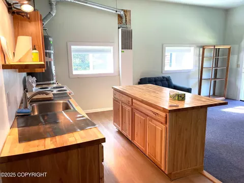 Kitchen - 7700 E 32nd Ave, Anchorage, AK 99504 photo 7 of 10