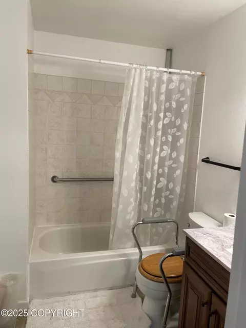Bath - 7700 E 32nd Ave, Anchorage, AK 99504 photo 5 of 9