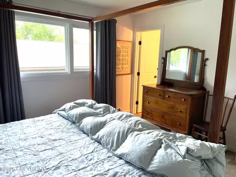 Bedroom - 7700 E 32nd Ave, Anchorage, AK 99504 photo 2 of 9