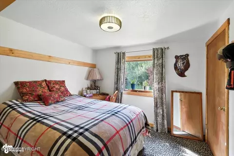 Bedroom - 14645 E Anselm Cir, Willow, AK 99688 photo 8 of 9