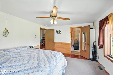 Bedroom - 14645 E Anselm Cir, Willow, AK 99688 photo 4 of 9