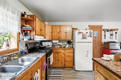 Kitchen - 14645 E Anselm Cir, Willow, AK 99688 photo 6 of 6