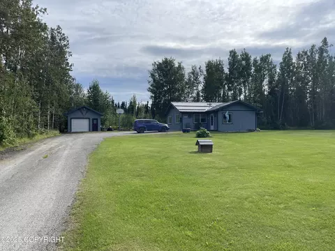 35181 Entrada Dr, Sterling, AK 99672