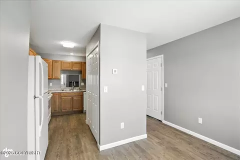 Entry Way - 4530 Wright St # 13, Anchorage, AK 99507 photo 2 of 4
