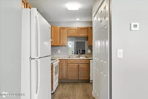 Kitchen - 4530 Wright St # 13, Anchorage, AK 99507 photo 1 of 3