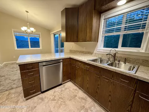 Kitchen - 18872 Mountain Point Dr, Eagle River, AK 99577 photo 4 of 8