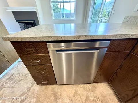 Kitchen - 18872 Mountain Point Dr, Eagle River, AK 99577 photo 6 of 8