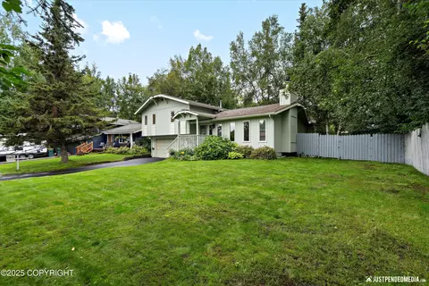 13561 Ebbtide Cir, Anchorage, AK 99516