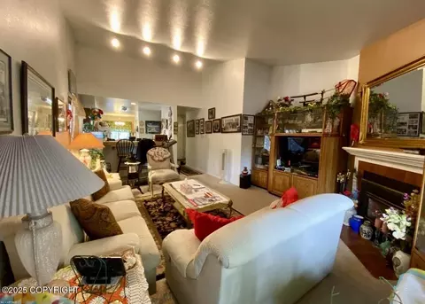 Living - 1889 E Tudor Rd # E-304, Anchorage, AK 99507 photo 2 of 2