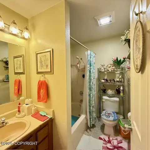 Bath - 1889 E Tudor Rd # E-304, Anchorage, AK 99507 photo 1 of 1