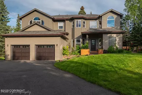 15631 Stanwood Cir, Anchorage, AK 99516