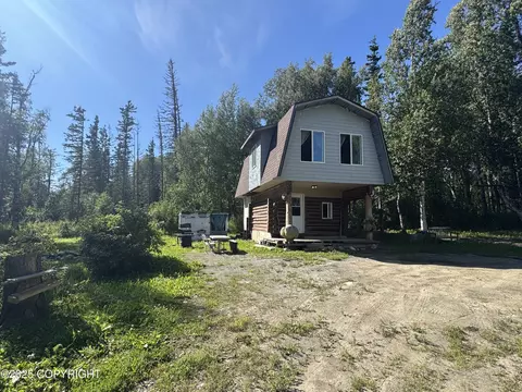 7060 N Mckenzie Dr, Palmer, AK 99645