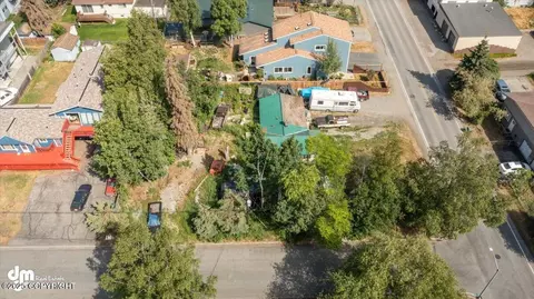3008 Turnagain St, Anchorage, AK 99517