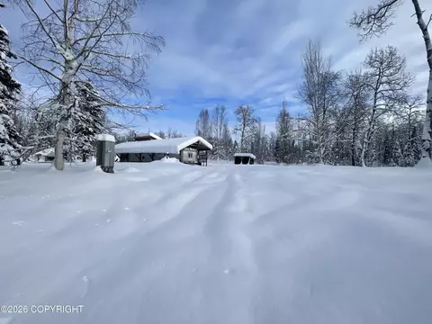 19708 E Montana Creek Rd, Talkeetna, AK 99676