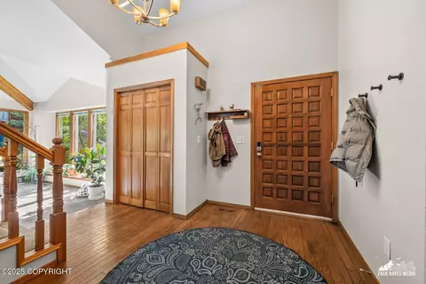Entry Way - 20206 Constitution Dr, Eagle River, AK 99577 photo 2 of 6