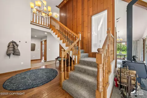 Entry Way - 20206 Constitution Dr, Eagle River, AK 99577 photo 4 of 6