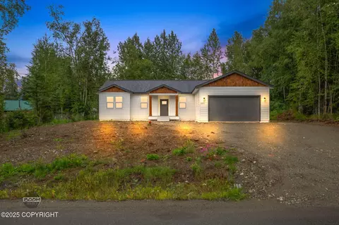 3391 S Shamrock St, Wasilla, AK 99623