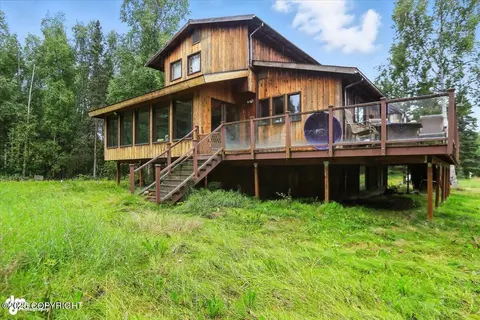 20013 Crabtree St, Chugiak, AK 99567 photo 1