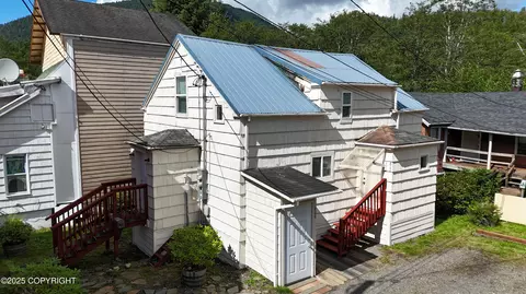 611 Hardcastle Way, Ketchikan, AK 99901