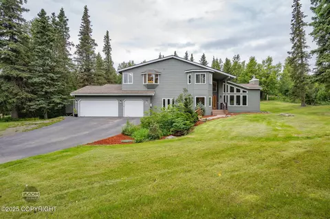 6931 Sequoia Cir, Anchorage, AK 99516