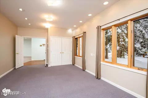 Bedroom - 6550 E 112th Ave, Anchorage, AK 99516 photo 3 of 6