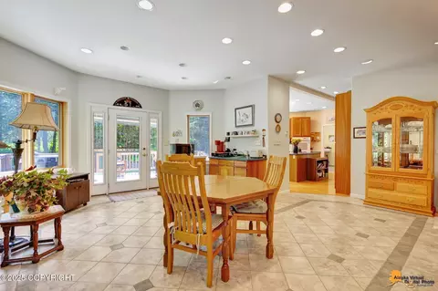 Dining - 6550 E 112th Ave, Anchorage, AK 99516 photo 5 of 6
